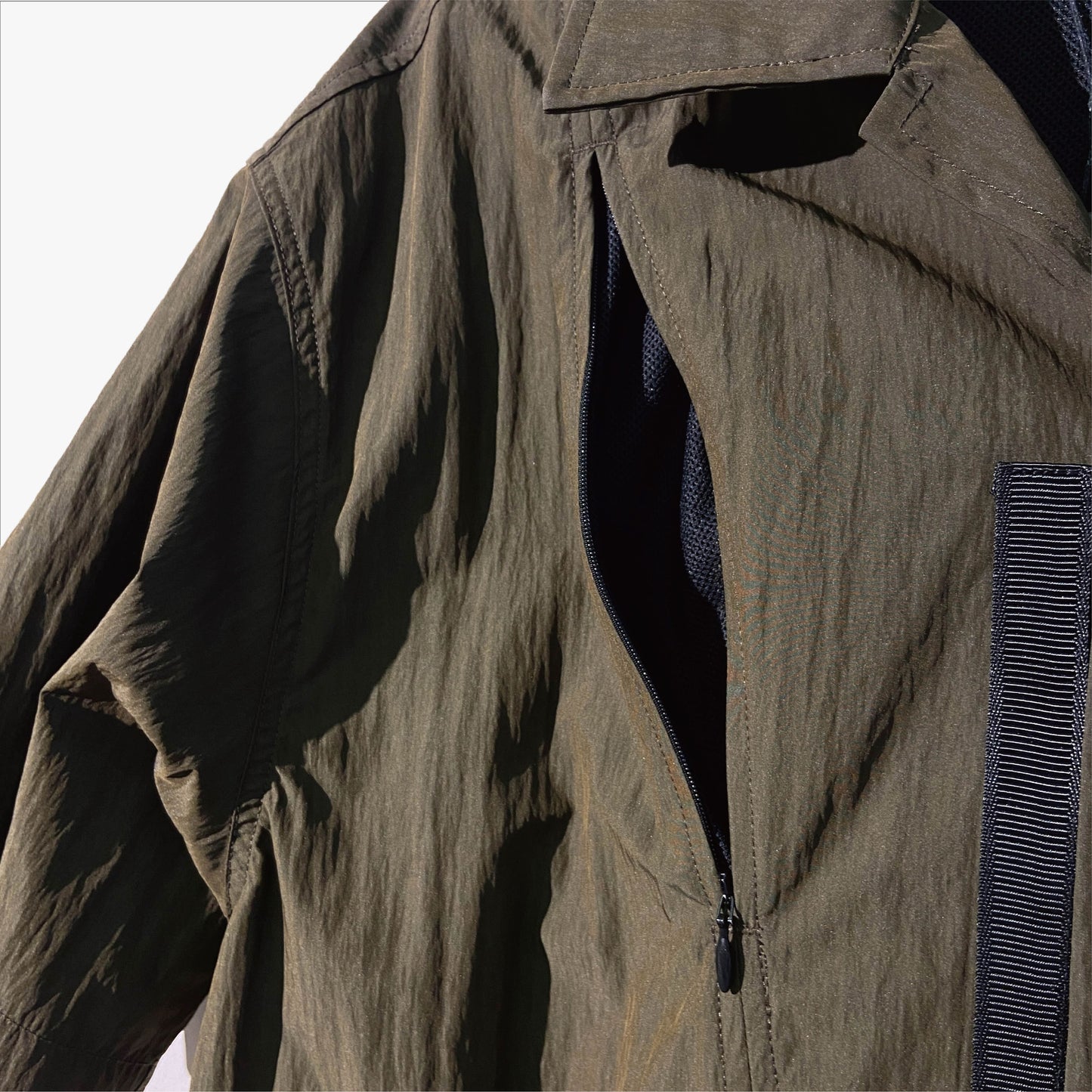 TP26 Adjustable Zipper Breathable Shirt (BGD)
